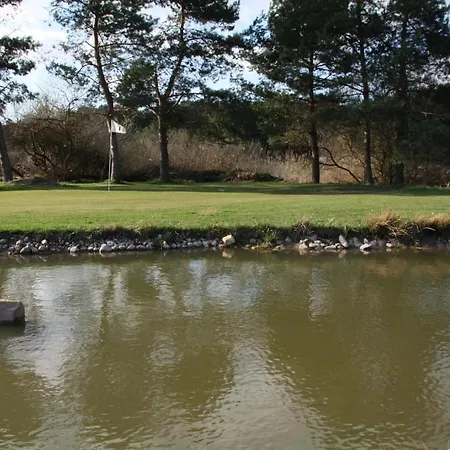 Sportovne Rekreacni Areal Raj Üdülőpark *